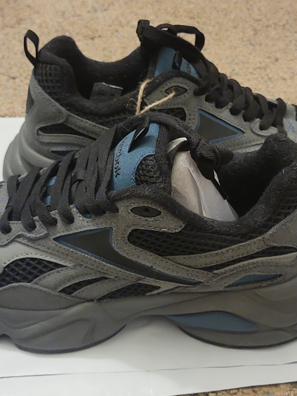 Reebok Men's Sneakers Size 11 Gray/Black Blue NWT Ortholite Comfort Footbed